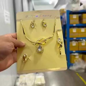 New Trendy Zinc Alloy Necklace Earrings Bracelet Three Piece Set Commemorative Day Gift Wedding Party Accessory