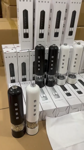 [READY STOCK] SMEG Electric Pepper Salt Grinder Adjustable Coarseness Retro Gravity Spice Mill
