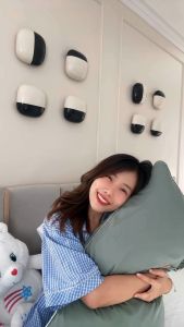 ZNOOZE SIGNATURE ปลอกหมอนหนุน - Egyptian Cotton 500 เส้นด้าย - สี เหลือง กระดาษ บรรทัด