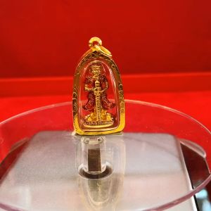 จีท้าวเวสสูงสุวรรณ รุ่นเจริญสูงสุข63 (กรอบ Premium สำหรับสร้อย 1-2 บาท) เลี่ยมทองคำแท้ 90% (กันน้ำมีใบรับประกัน)