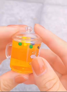 Cartoon mini mug bubble puree mud creative pattern small cup kindergarten small gift slime