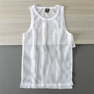 Breathable Hollow Out Mens Fitness Running Vest ฤดูร้อนเสื้อกั๊กเหงื่อตาข่ายกีฬา Tank Top อินเทรนด์ Hem Design สําหรับเยาวชน