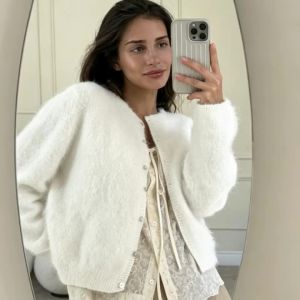 Solid Color 2026 Autumn Winter New Simple Temperament Plush Single-breasted Sweater Womens Long-sleeved Versatile Cardigan Top