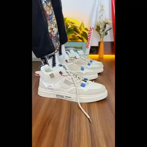 Sepatu Sneakers Pria Pakai Tali Original Import Murah