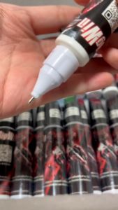 Bigwin ปากกาแต้มรถมอเตอร์ไซค์ ปากกาแต้มสีรถยนต์ ปากกาลบรอยขีดข่วน 2IN1 แบบหัวลิควิด และ หัวแปรง ในแท่งเดียวกัน 12ML ส่ง