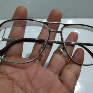 Gọng mắt kính Nhật nam 2 cầu Valentine ngang kính 133mm second hand