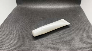 หลอด 10 กรัม (50ใบ) พลาสติกขาว +ฝา