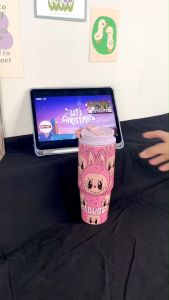 แก้วเยติ Labubu ขนาด 900ml พร้อมหลอดดูดน้ำ ดีไซน์การ์ตูนน่ารัก 304 Stainless Steel สำหรับกาแฟและเครื่องดื่ม