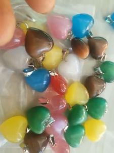 Mặt dây chuyền hình trái tim bằng đá nhiều mẫu