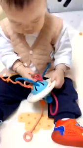 พร้อมส่ง ซิลิโคนดึงเชือก ของเล่นประสาทสัมผัสมอนเตสซอรี่ เด็กเคี้ยวของเล่นเชือก ฝึกประสาทสัมผัสนิ้ว