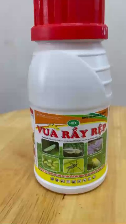 Thuốc trừ sâu hiệu Vua rầy rệp (240ml) : Trừ bọ trĩ, nhện đỏ, rầy xanh ...