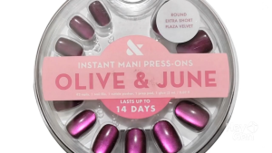 Olive & June Press On Nails Plaza Velvet Round Extra Short Chrome Fake Nails Reusable Glue On Nails Set