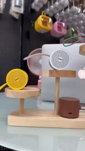 Loa Bluetooth mini di động EWA A127 phong cách retro nhỏ gọn và di động chất lượng âm thanh độ trung thực cao thời l