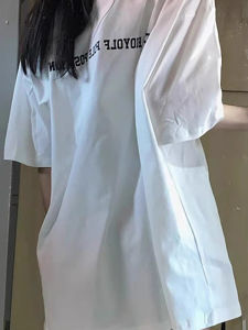 เสื้อยืดคอกลมแขนสั้นผ้าฝ้ายแท้ทรงหลวมสำหรับผู้หญิงในช่วงฤดูร้อน สไตล์อเมริกันย้อนยุค ทรงหลวม ดีไซน์เก๋ไก๋ เสื้อตัวบน