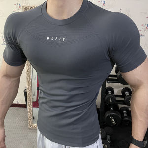 Seamless Anti-Wrinkle Compression T-Shirt High Elasticity Texture