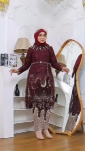 SET KEBAYA MODERN~KEBAYA KEJORA BELAH PINGGIR~ KEBAYA WISUDA PAYET KEKINIAN~KEBAYA KONDANGAN MEWAH