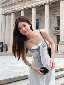 CHANGTONG | 2026 Fashionable Striped Tube Top Slimming Crop Top