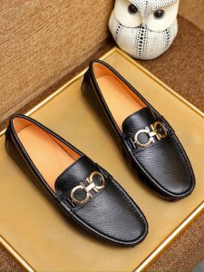 รองเท้าผู้ชายหนังนิ่มสีขาว สไตล์อังกฤษ ทรงหัวมน ทรงแบน ระบายอากาศได้ดี รองเท้าลำลอง สวมใส่สบาย ฤดูใบไม้ผลิและฤดูใบไม้ร่วง