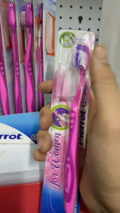 Bàn chải đánh răng Pierrot Oxygen Medium trắng răng