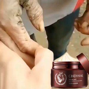 🔥🔥Roman Holiday 110g Original horse oil Hand and Foot Salve Cream anti-cracking cream Hydrating Whitening Anti Chapping Skin Repairing Smoothing Moisturizer cream Foot Cream For Dry and Crack Heels face cream hand cream