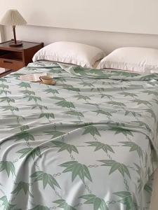XINGQING | Thick Silk Smooth 100% Regenerated Fiber Blanket