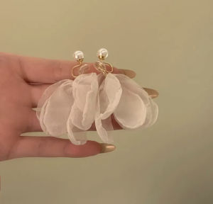 Pure Silver White Peony Flower Petal Pearl Womens Earrings Fashionable Summer Chiffon Floral Stud Earrings Jewelry Set