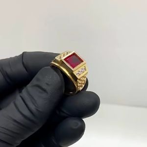 Cincin pria dewasa batu Permata mewah elegant