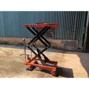 Xe nâng mặt bàn bàn xe nâng di động 500kg thuận tiện nâng hàng di chuyển. Nâng cây cảnh nhà vườn