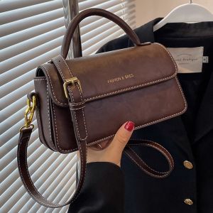 กระเป๋าถือสี่เหลี่ยมเล็ก FMKDA สำหรับผู้หญิง กระเป๋าสะพายข้างข้างเดียวแบบลำลอง วัสดุ PU ความจุขนาดกลาง