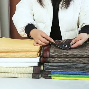 Shade ตาข่ายตาข่ายบังแดดสี ตาข่ายป้องกันรังสียูวี 95% พลาสติกทอ PE ตาข่ายบังแดดอเนกประสงค์พร้อมตาไก่