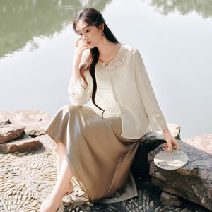 XIANGYING | New Chinese Style White Embroidery Round Neck Cardigan Loose Fit Blouse