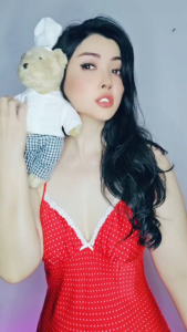 Đồ ngủ nữ Wannabe đầm ngủ DNS88 váy ngủ lụa chấm bi xẻ đùi nữ tính quyến rũ