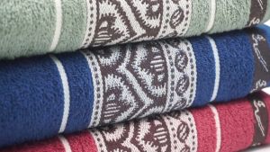 Handuk Merah Putih PIC 50x100 & 70x135 Dewasa / Handuk Mandi Towel Tebal Tanggung Besar