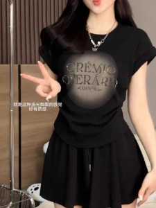 Slim Fit Large Size Summer T-Shirt for Women Ruched Waist Red Short Sleeve Work Clothing Crewneck Independent Design