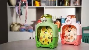 Botol Minum Anak Karakter Emoji Korea Lucu Stiker 2D 3D Tali Sedotan Botol Anak Sekolah 1 Liter 3223