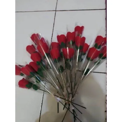 SPECIAL WISUDA Bunga mawar flanel / BUNGA MAWAR / BUNGA TANGKAIAN
