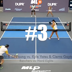 แบบพกพา Pickleball Paddle Racket 2ไม้+4ลูก+กระเป๋า Comfort Grip ไม้สําหรับผู้เริ่มต้นผู้ใหญ่