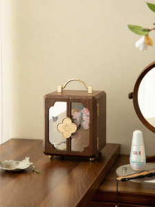 NORDIC MORE | Sophisticated Practical Jewelry Box