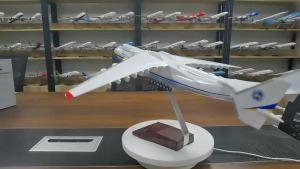 2025Antonov AN-225 Transport Aircraft 1/200 Scale 42cm Simulation Aircraft Model Souvenir Ornament Toy Display Collection Ornament