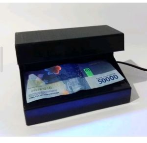 Money Detector alat pendeteksi uang palsu