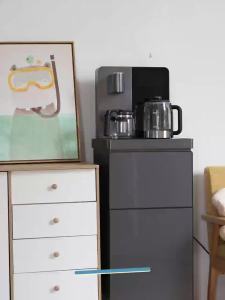 Tea Machine Disinfection Instant Water Dispenser Hot And Cold instant water dispenser water Machine hot water dispenser for home dual-purpose bottom bucket high-end water dispenser wear resistant durable high-end quality 热水机