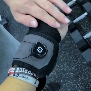 SHAKESPHERE WRIST SUPPORTER สายรัดแบบพันข้อมือปรับความแน่นได้ ปกป้องข้อมือ อุปกรณ์เสริมออกกำลังกาย