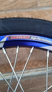 ชุดล้อเวฟ มีเวฟทุกรุ่น ลายสายฟ้าสีน้ำเงิน ยางหน้าลายไฟ ยางหลังลายไฟพร้อมใส่ยาง60/100-17ราคาต่อคู่(ไม่เอายาง)และพร้อมยาง