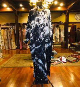Azzahra Kaftan Viscos Payet by Dian Pelangi LIMITED EDITION Busana Muslim Maxi Dress Gamis Abaya Gaun Outfit Pesta Pernikahan Kondangan Casual Formal Wanita Hijaber Cantik Anggun Modis Modern Elegan Mewah Model Korea Terbaru Motif Jumputan Kekinian