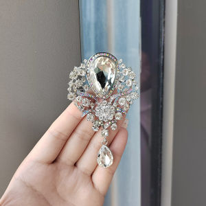 1PC Womens Fashion Charm Full Diamond Crystal Drop Brooch Suitable for Outdoor Dating Banquet Party Festival Gift-8280