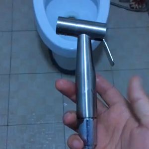 ชิ้น 3 ที่ฉีดก้น ห้องน้ำเครื่องพ่นสารเคมีชูด SUS304 ความยาวสายเคเบิล 1.5 แบรนด์