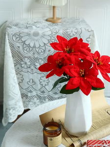 ต้นคริสมาสปลอม สีแดง 1ต้น 5ดอก(สูง 28 ซม.)