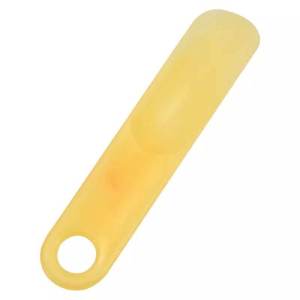 Portable Short Handle Shoe Horn Easy to Use No Need to Bend down Plastic Material Home Use Shoe Inserting Tool Footwear Aid