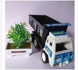 Bonus Dadakan Mainan Kontruksi Modifikasi Truk Oleng
