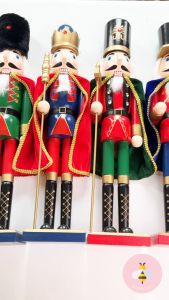 Pinky Bee Dekorasi Natal Nutcracker 60cm 67413900